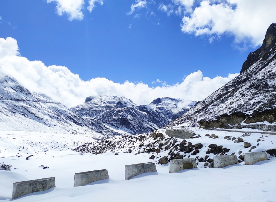 Gallery image 2 of TAWANG TOUR